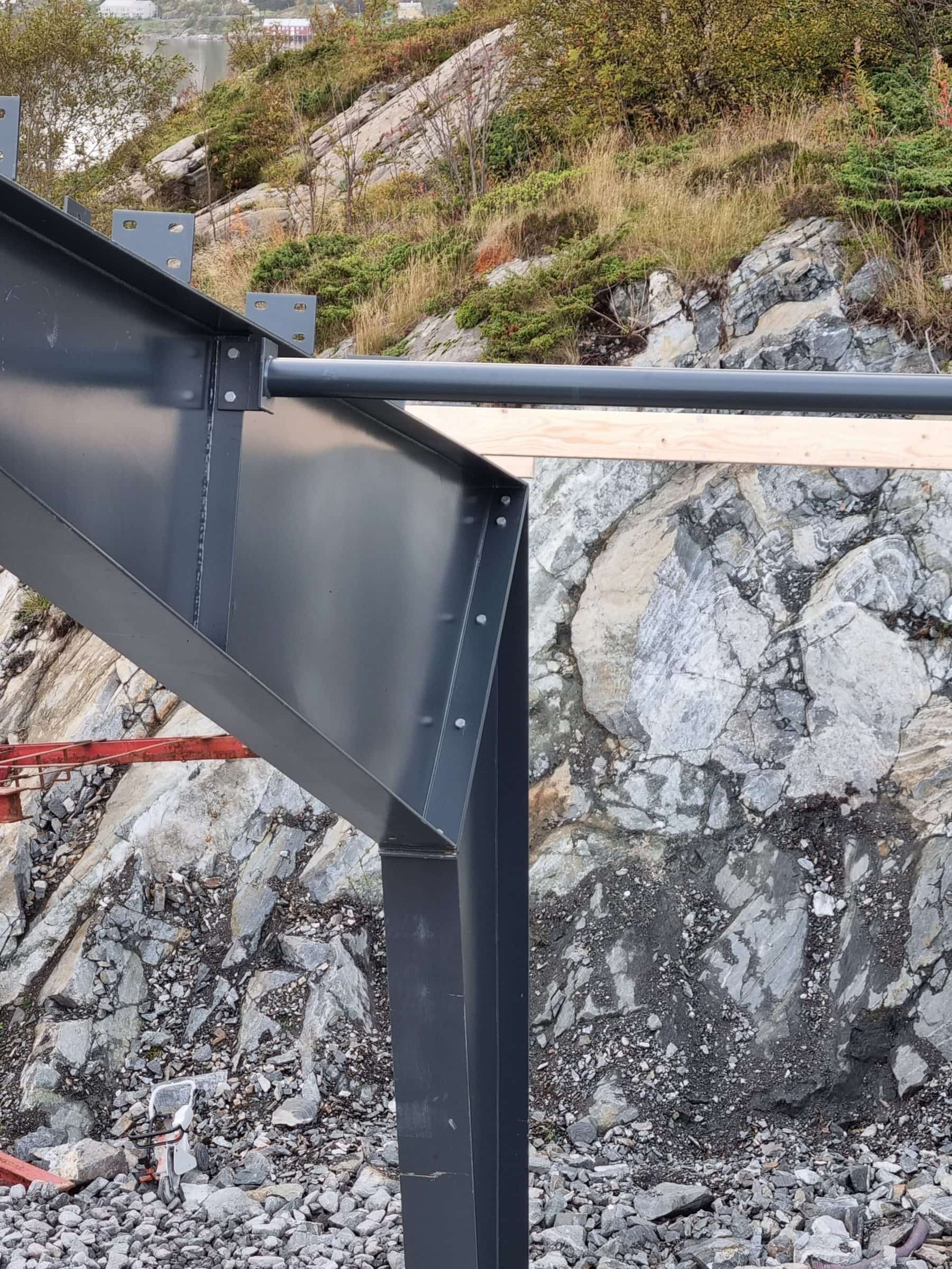 Haunched portal frame connection between steel column and rafter